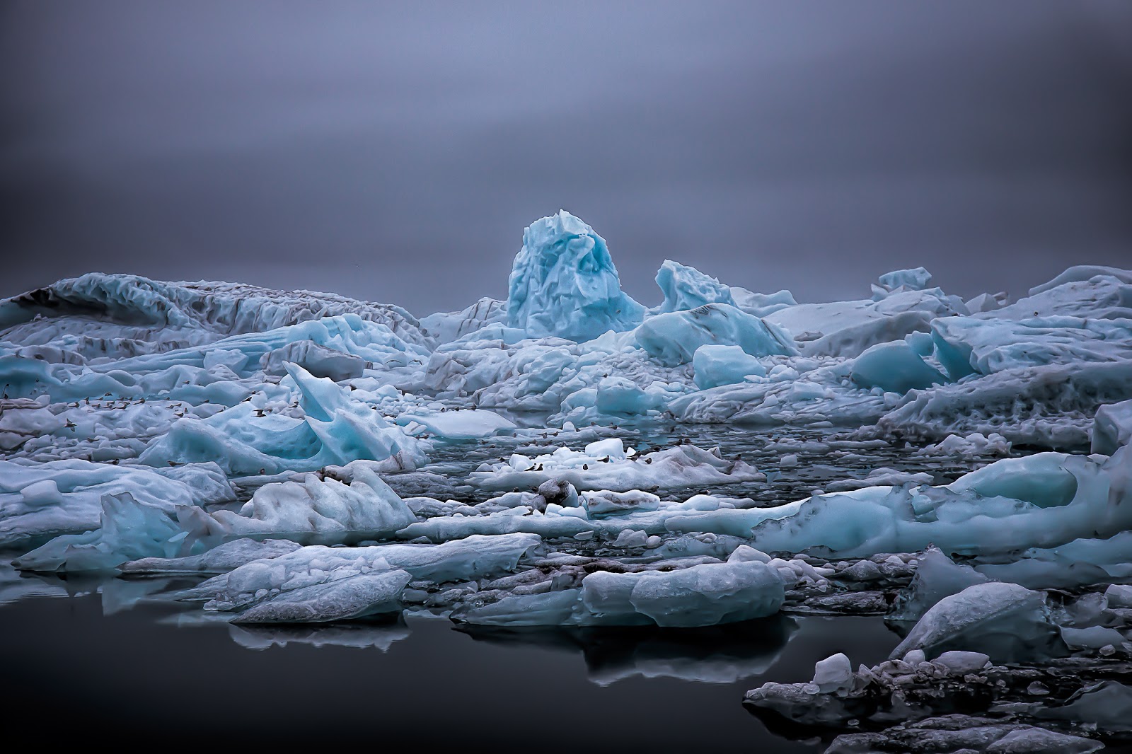 Isfjell Foto Helge Søgnebotten