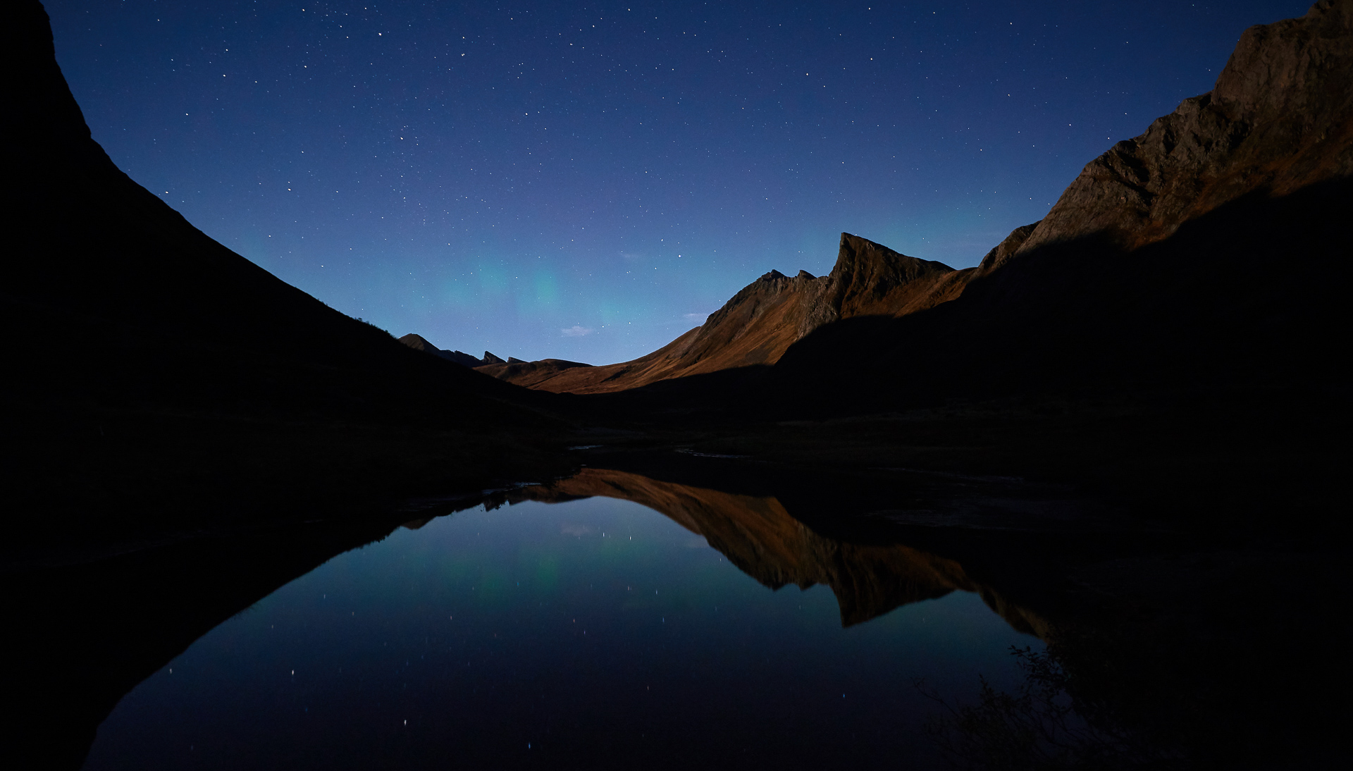 Oddmund-Kjøsnes_Sunnmøre-og-Nordfjord_Månelys-1