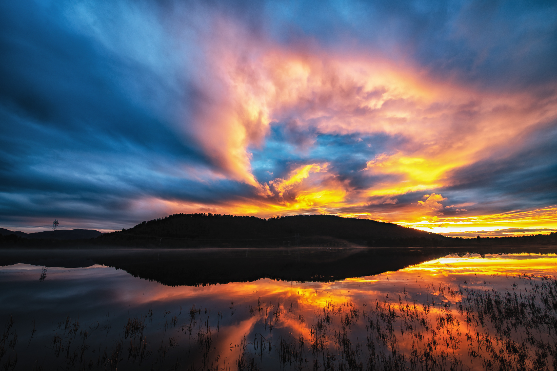 Arnfinn-Malmedal_MidtNorge_Solnedgang